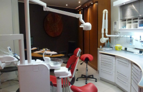 Dentiste à ANSE